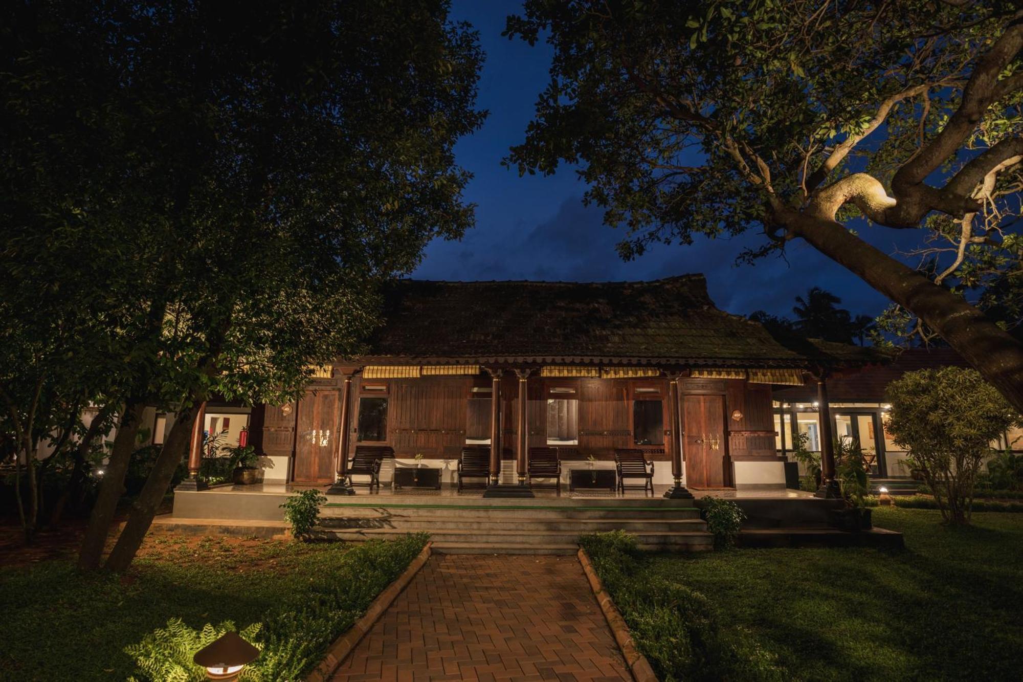 Vedic Village Retreat Kodungallur Kochi Bagian luar foto
