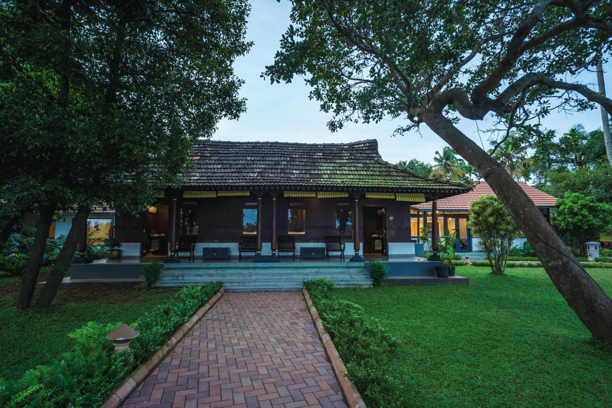 Vedic Village Retreat Kodungallur Kochi Bagian luar foto